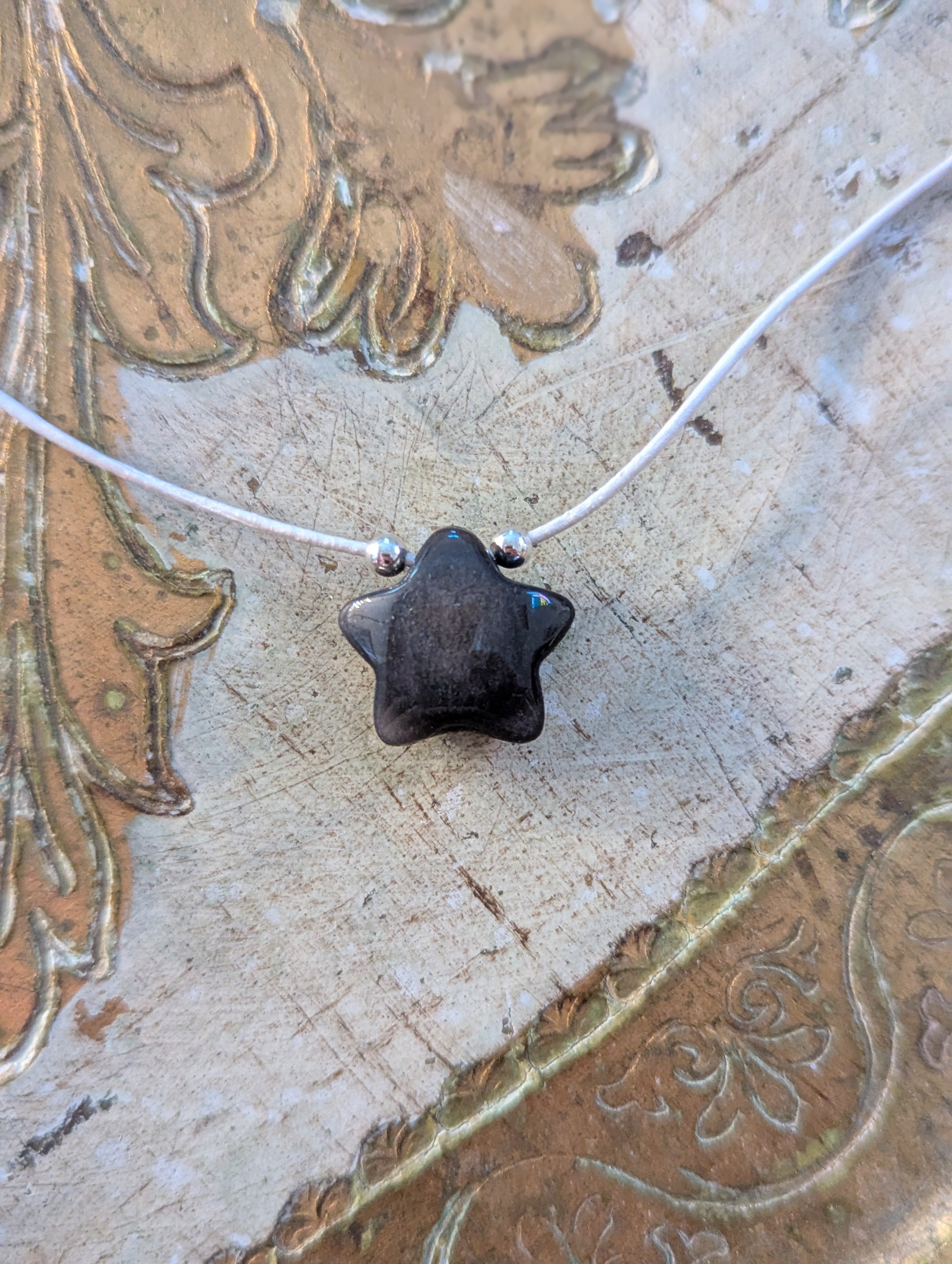 Obsidian Puffy Star Choker