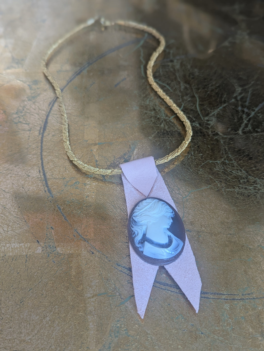 Vintage Cameo Pendant